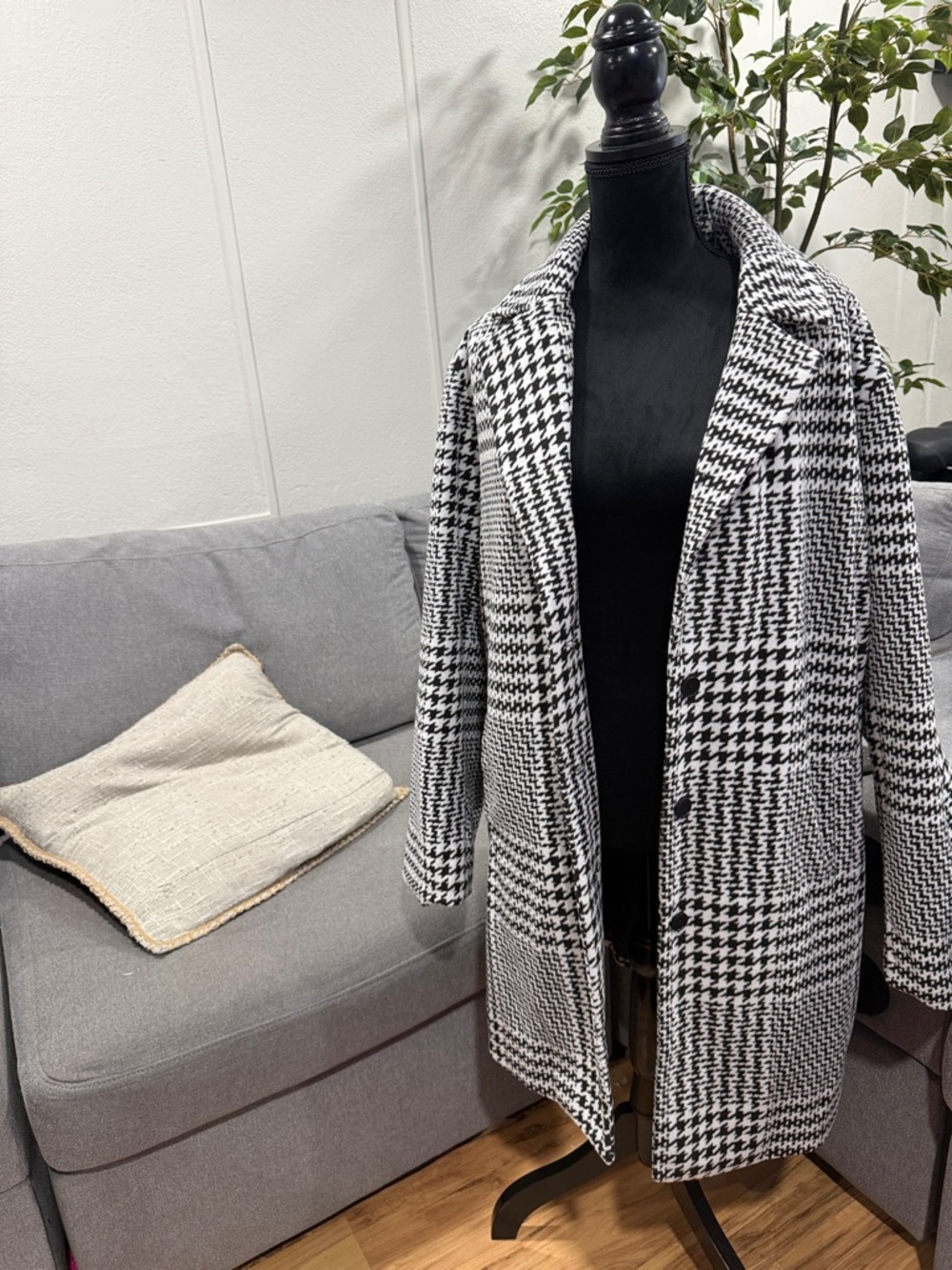 torrid Black and White Houndstooth Pea Coat